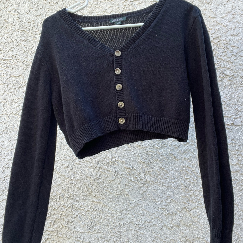 Black cropped sweater
